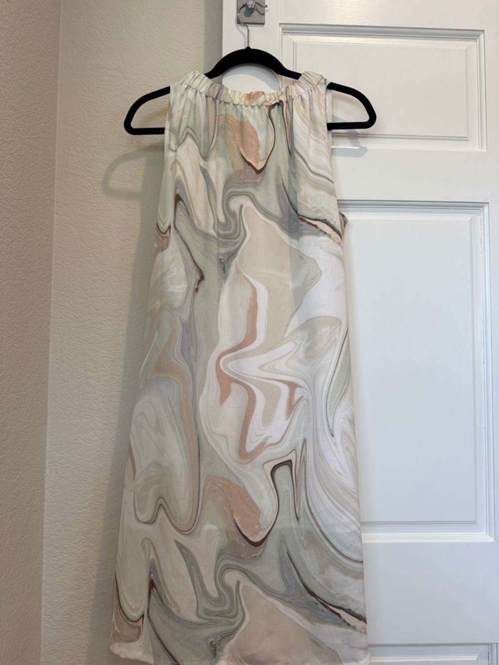 Prologue Marble-Print Sleeveless Midi Dress in Cream, Tan and Sage